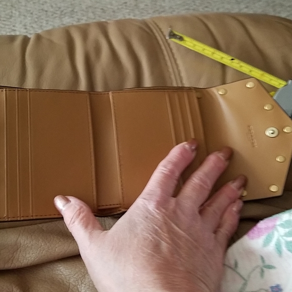 Wallet - Picture 3 of 5